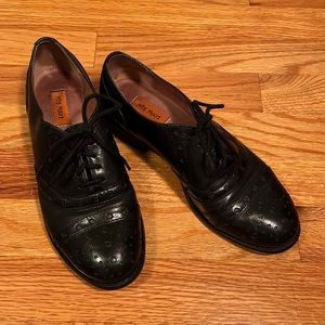 Black Miz Mooz lace-up Oxfords size 6.5